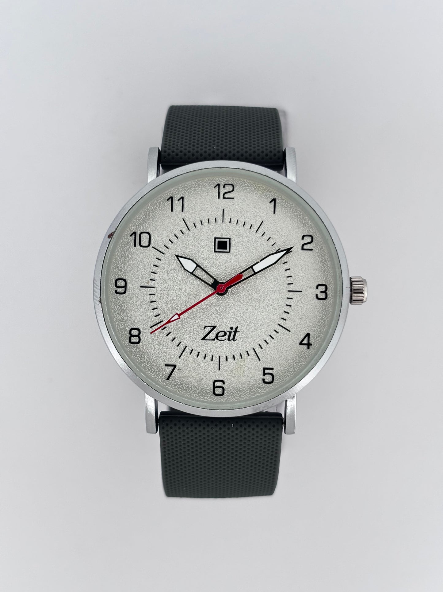 Reloj Zeit Análogo Gris Casual Correa De Silicón caballero