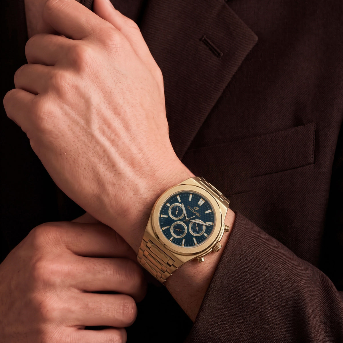 Reloj Nu Nordic Análogo | Carátula Textura de Cuadros | Extensible de Acero Inoxidable