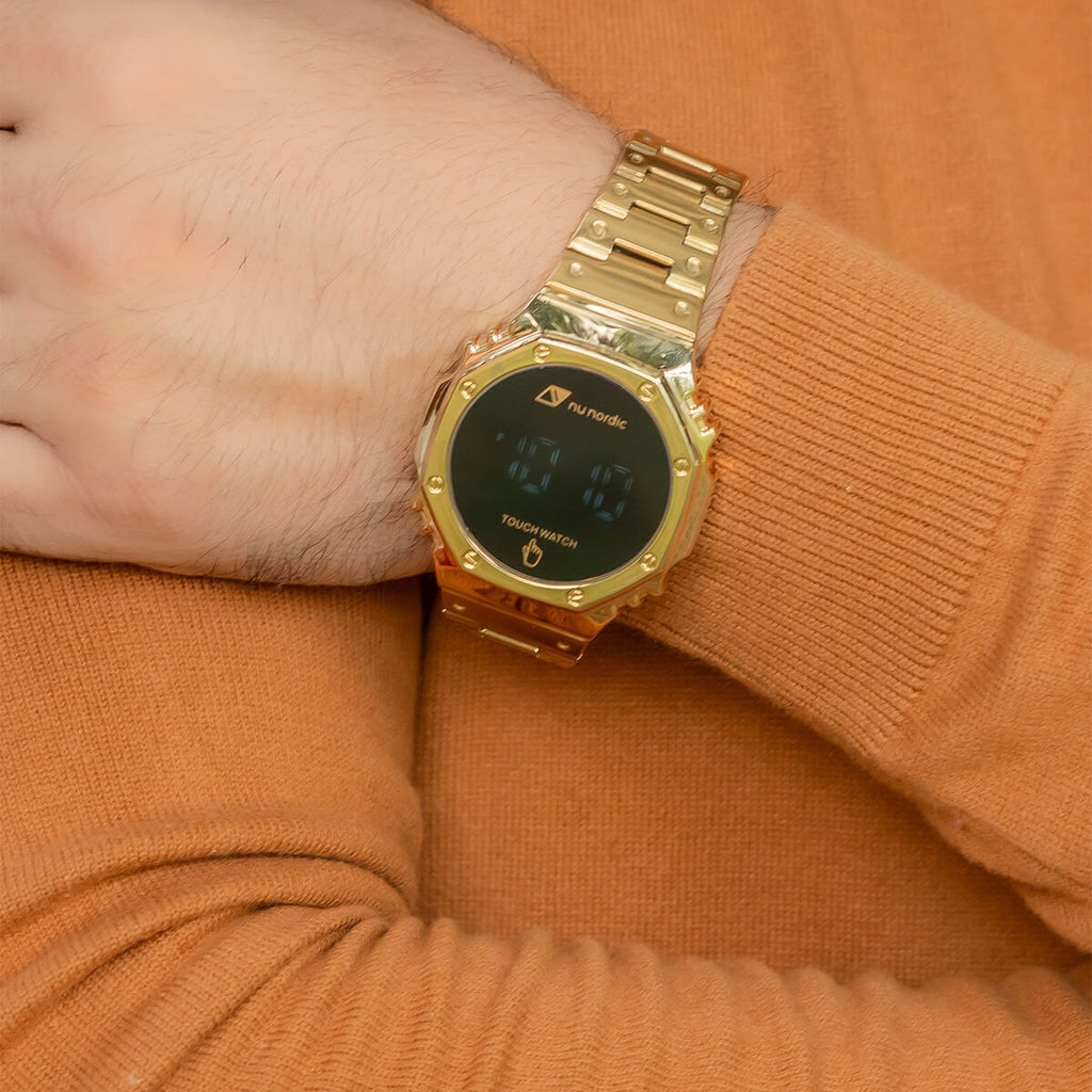 Reloj Nu Nordic Digital Caja Octagonal Extensible Metal Dorado